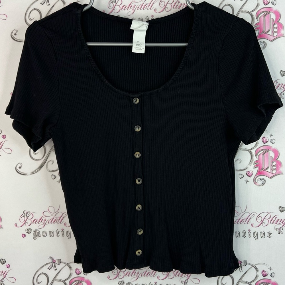 H&M tshirt button up tee stretchy Black Ribbed Short Sleeve Top